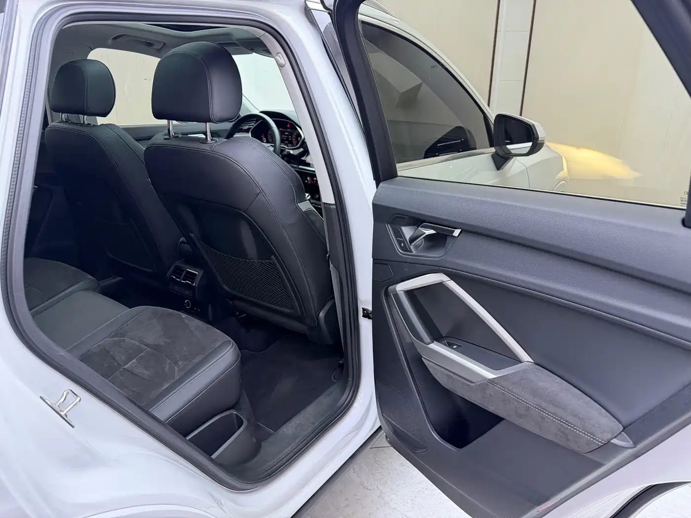 Audi Q3 2022 35 TFSI Fashion Dynamic фото 22
