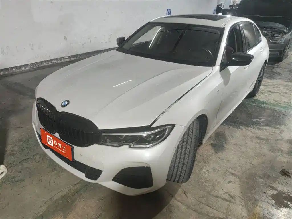 BMW 3 Series 2022 Facelift 325Li M Sport Shadow Edition фото 2