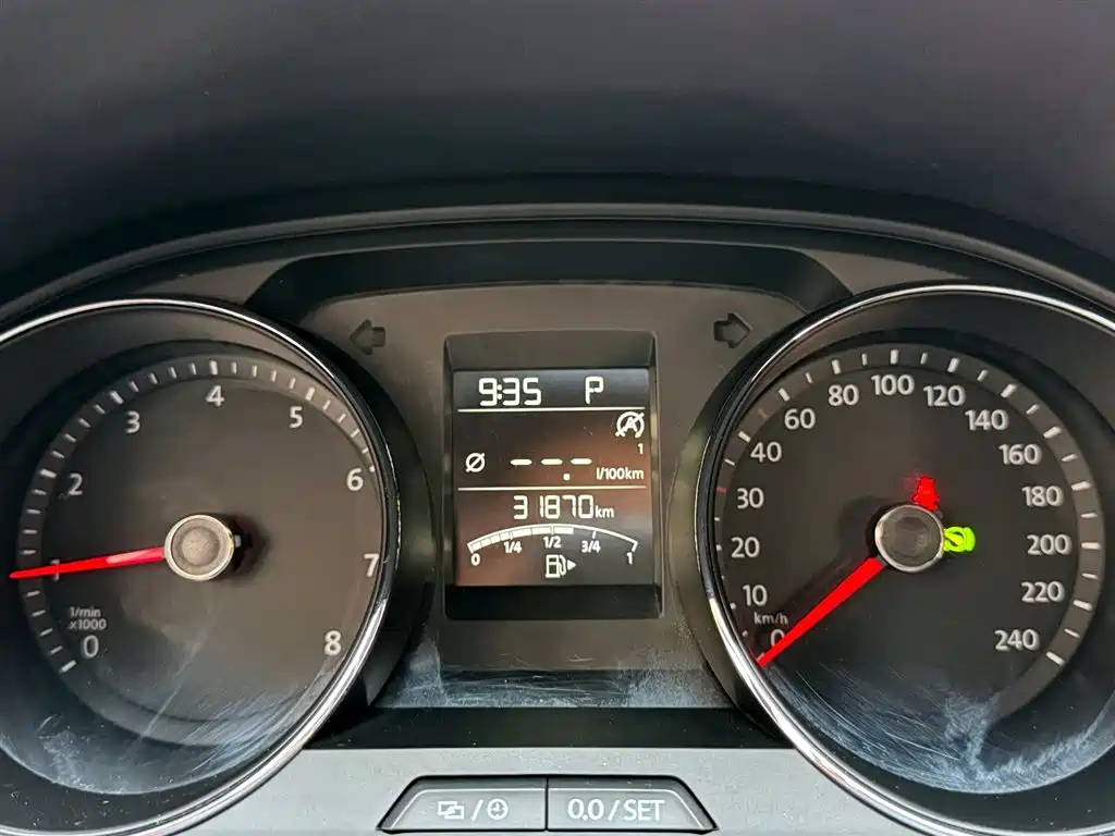 Volkswagen Bora 2019 Facelift 1.5L Automatic Fashion China VI фото 13