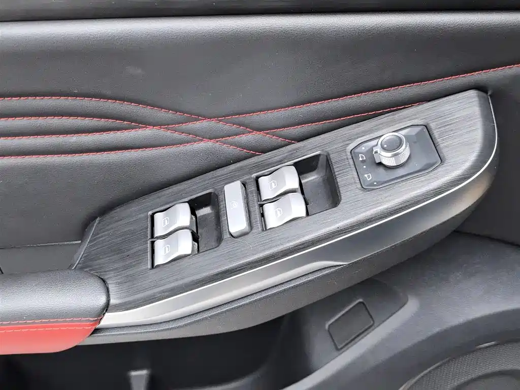 WEI PAI WEI BRAND VV5