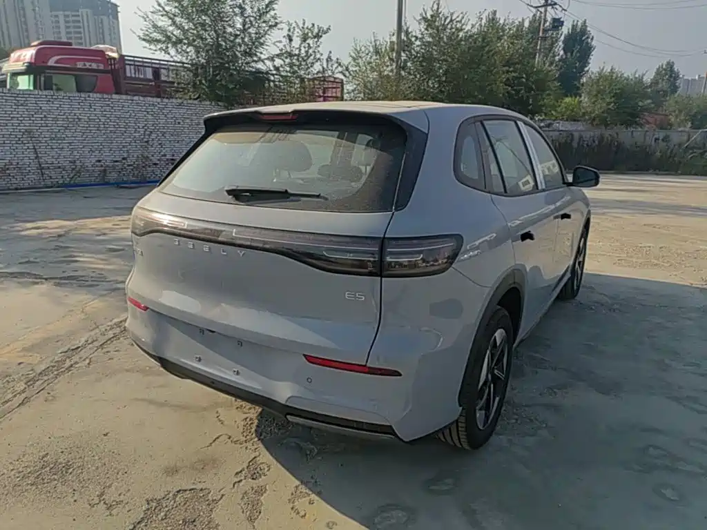 Geely Galaxy Galaxy E5 2026 2026 530km Voyager Edition