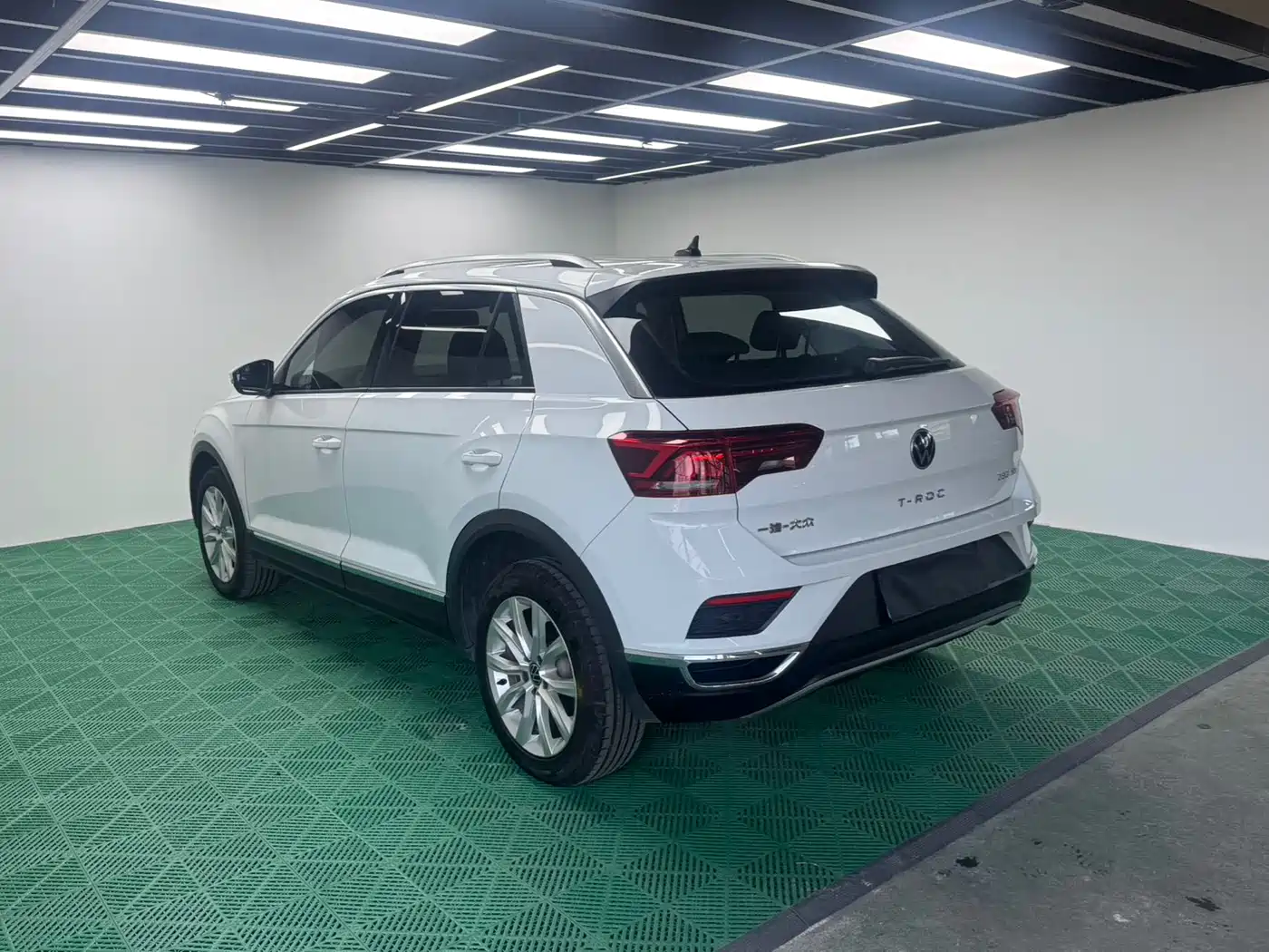 VOLKSWAGEN T ROC EXPLORING SONGS