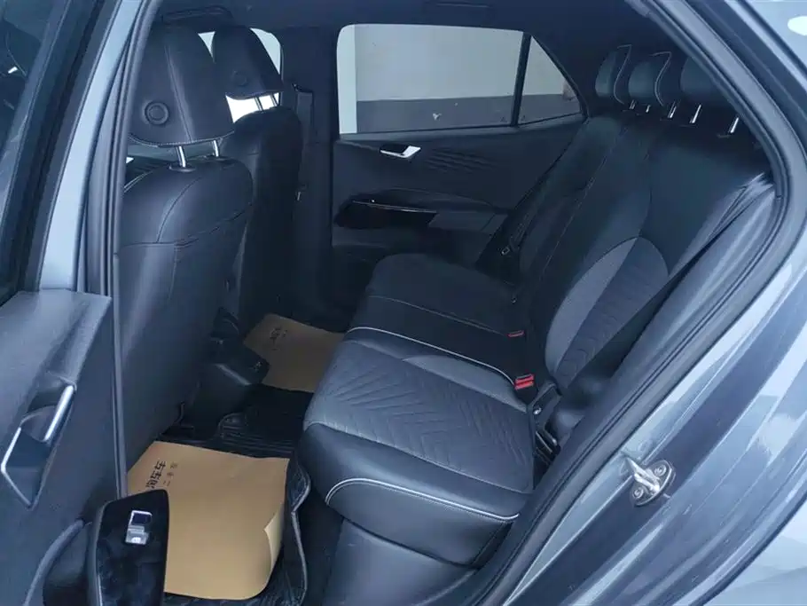 Volkswagen ID.3 2023 Upgraded Pure Intelligence Edition фото 11