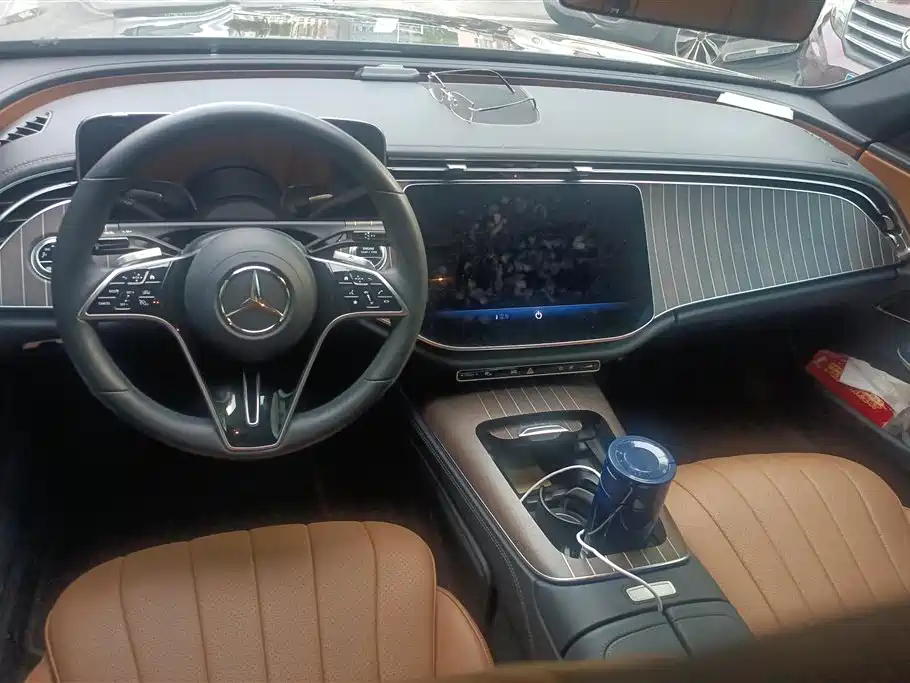 Mercedes-Benz E-Class 2024 E 300 L Fashion фото 12