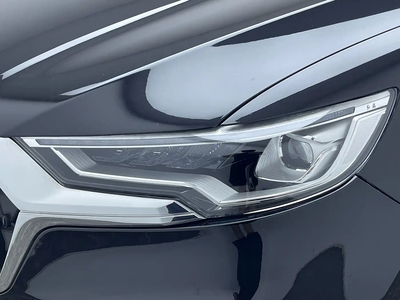 Hongqi HS5 2022 2.0T Smart Connect Premium Edition фото 11