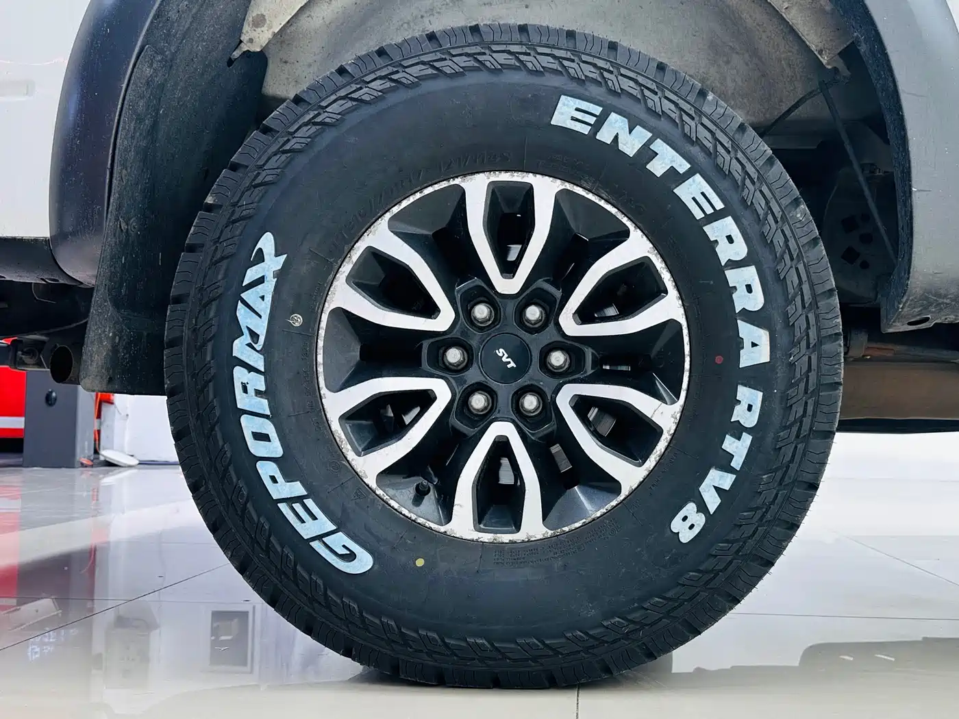 Ford F-150 Raptor 2014 6.2L US Version фото 19
