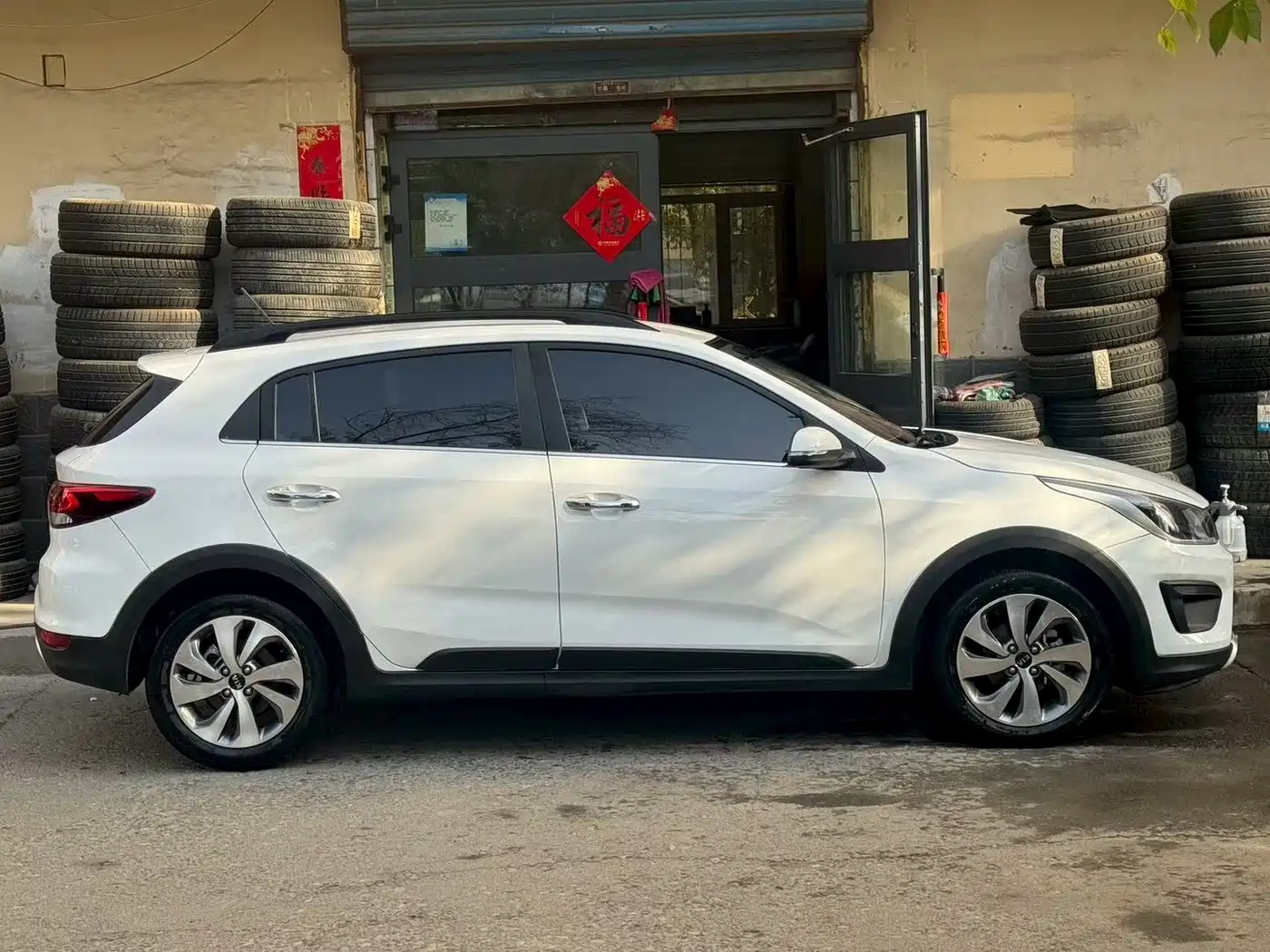 Kia KX CROSS 2018 2017 1.4L AT GLS