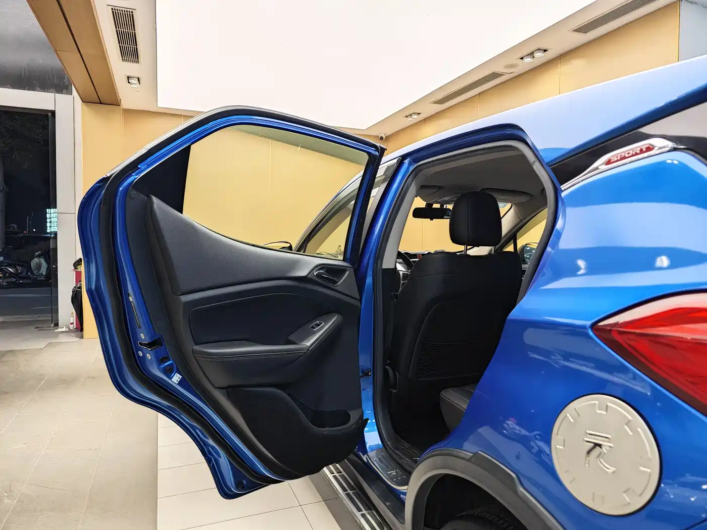 BYD Yuan 2016 1.5L Automatic Luxury фото 20