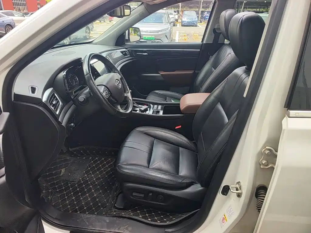 GAC Trumpchi Trumpchi GS7 2017 2017 320T 2WD Luxury Smart Connect