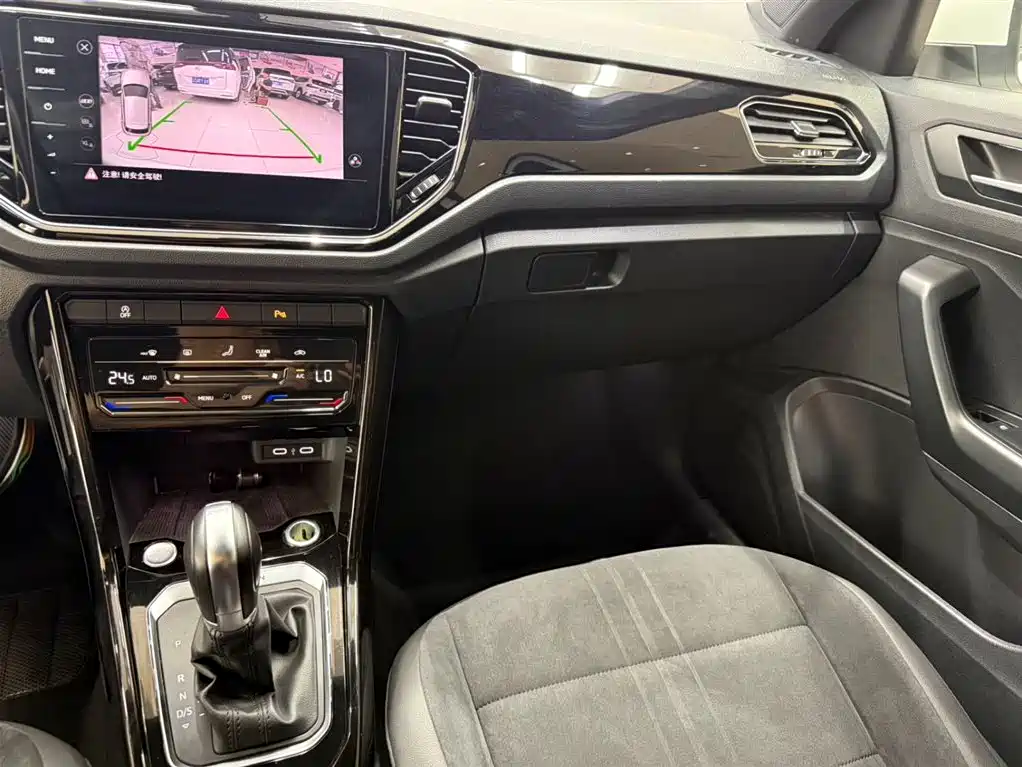 Volkswagen T-ROC 2021 280TSI DSG 4WD Luxury Connected фото 12
