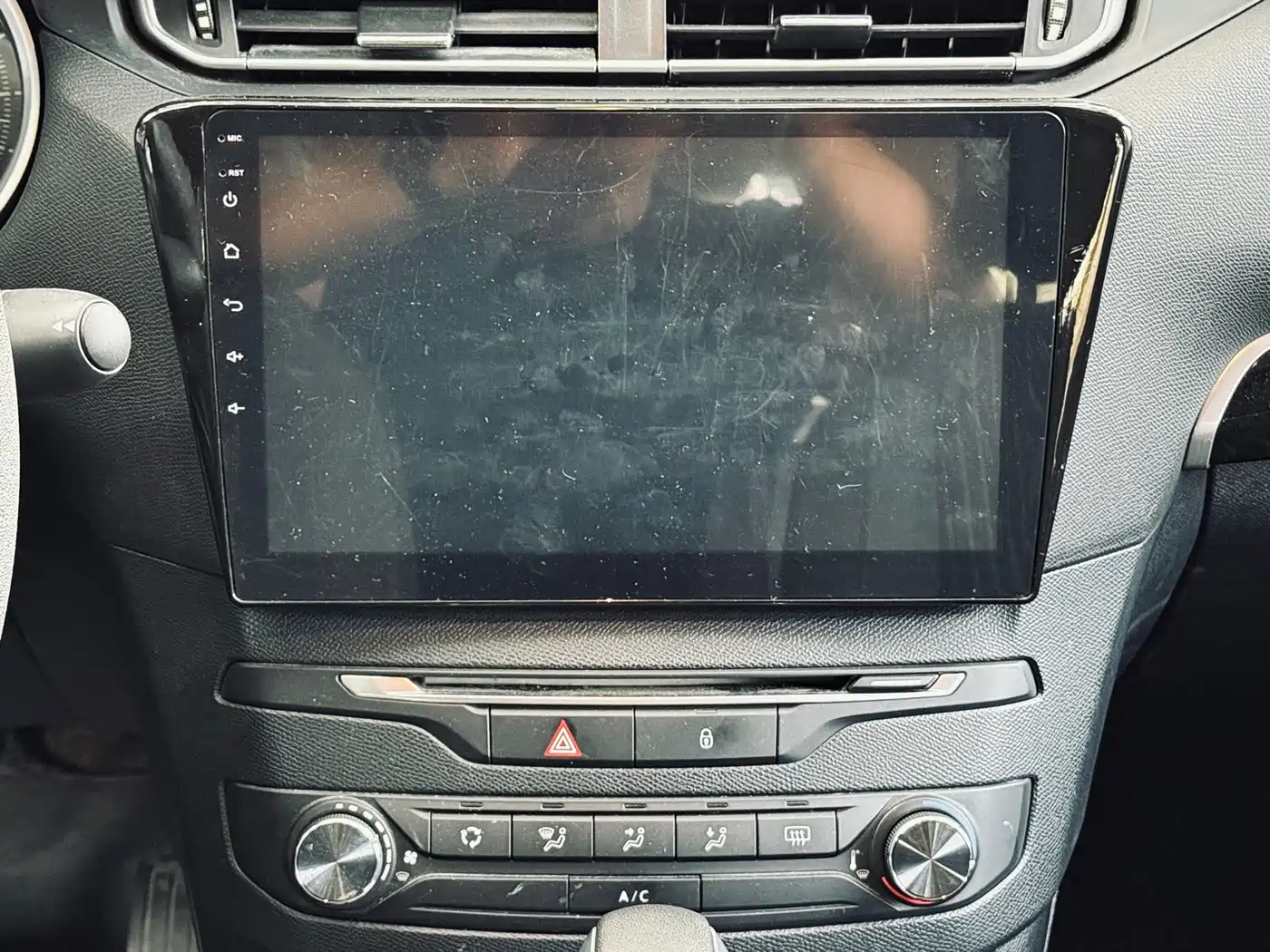Peugeot 408 2014 1.8L Automatic Leading Edition фото 25