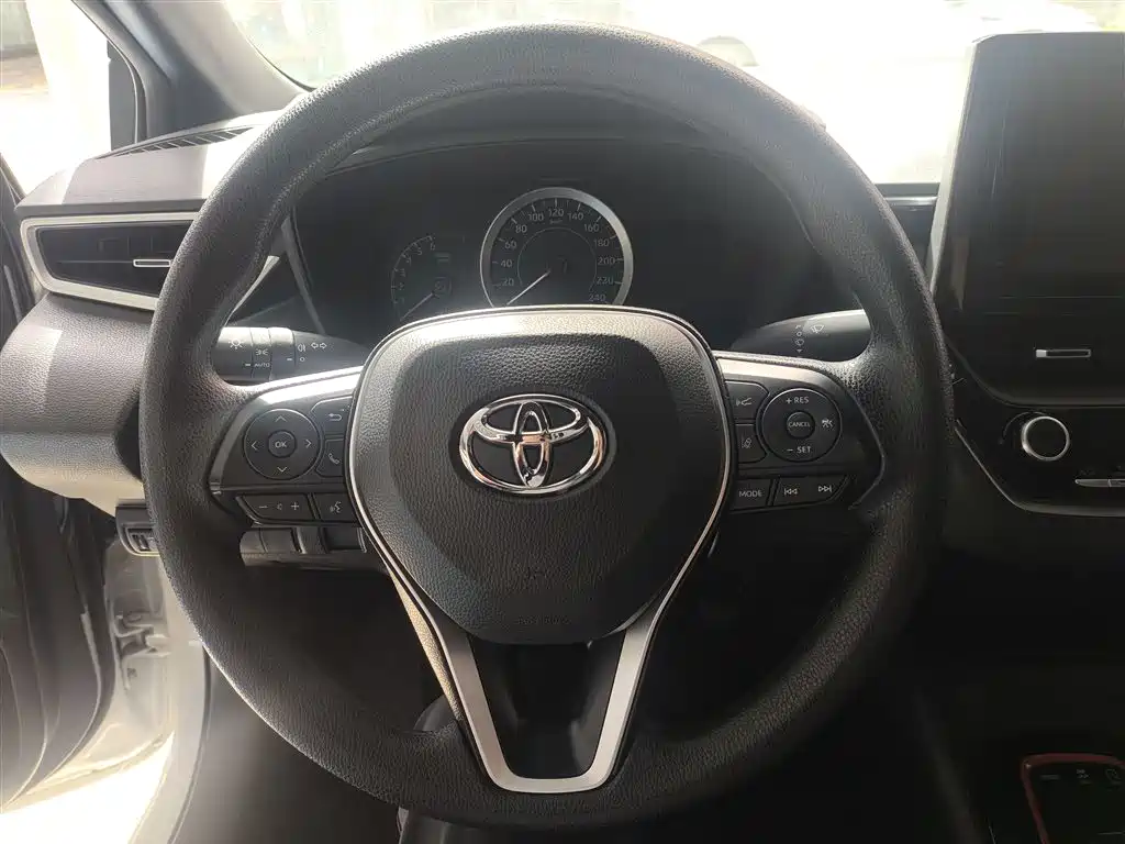 Toyota Levin 2022 185T CVT Sport Edition фото 16