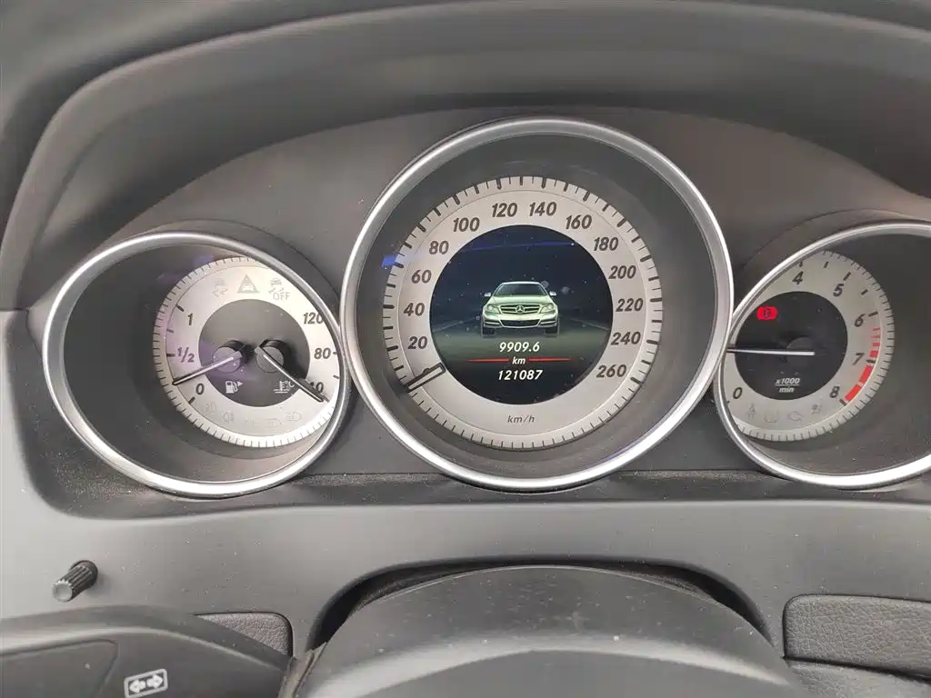Mercedes-Benz C-Class (Import) 2013 C 180 Coupe фото 8