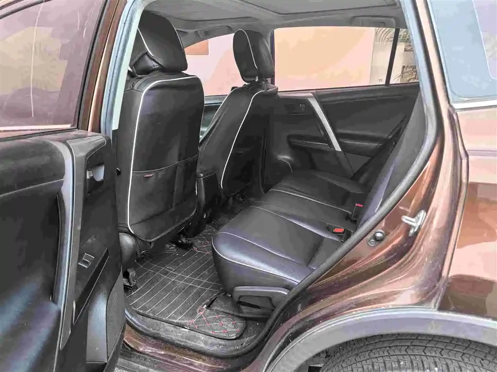 Toyota RAV4 Rongfang 2016 2.5L Automatic 4WD Elite фото 7
