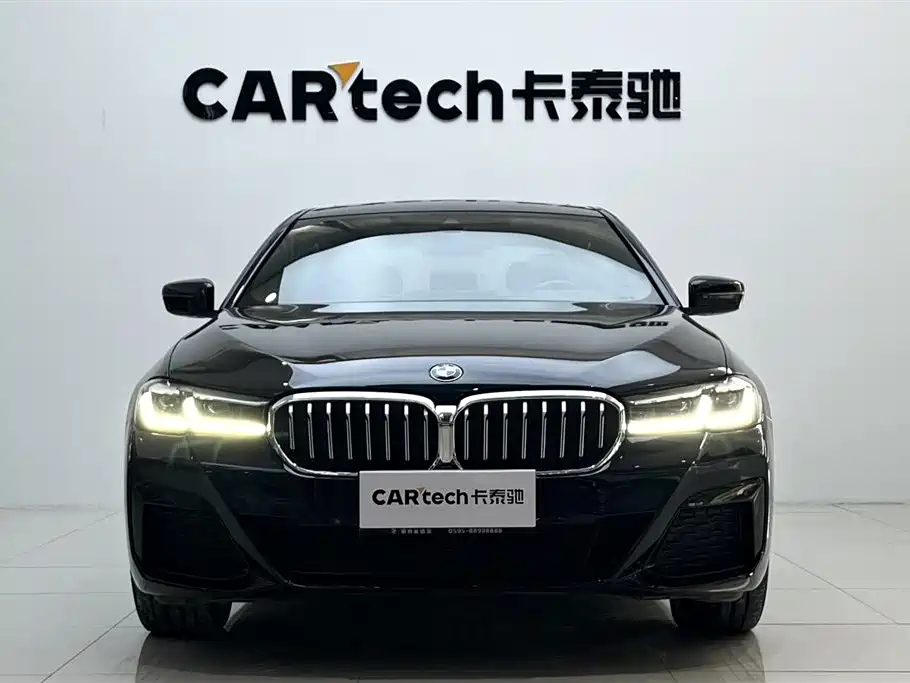 BMW 5 Series 2022 530Li Leading M Sport Package фото 2