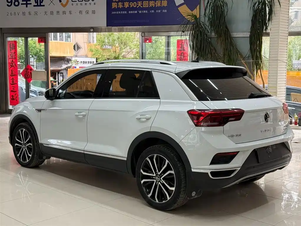 Volkswagen T-ROC 2021 280TSI DSG 4WD Luxury Connected фото 6