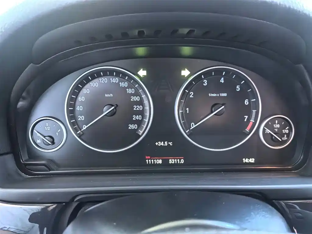 BMW 5 Series 2014 520Li Elegance фото 12