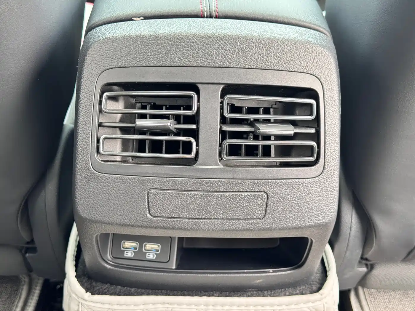 BYD Destroyer 05 2022 DM-i 55KM Premium фото 17