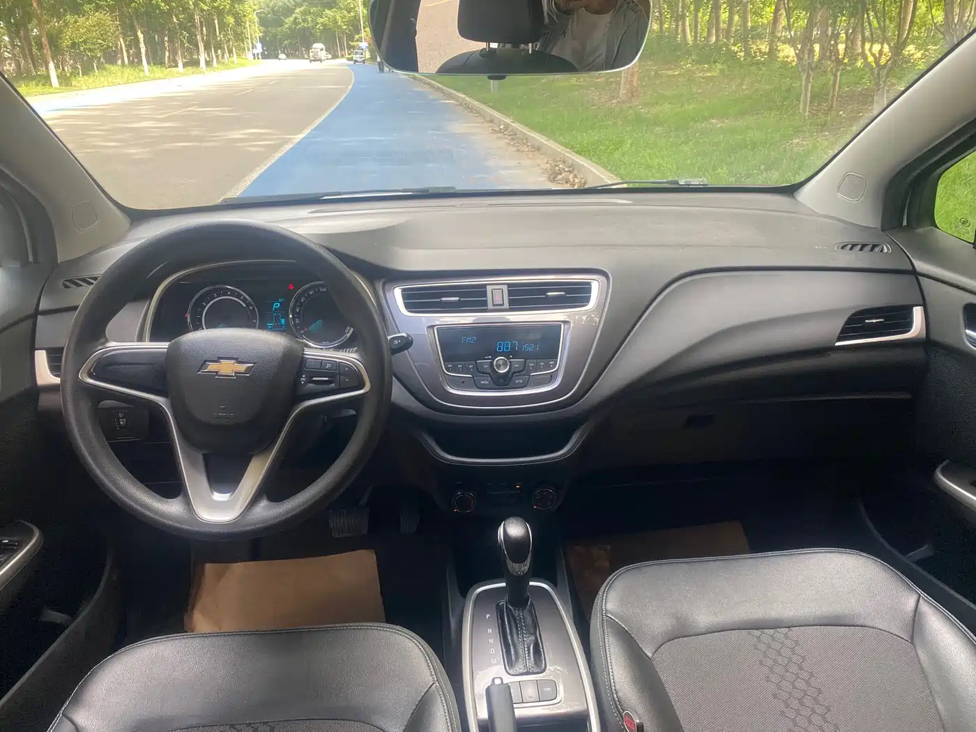 Chevrolet Lova RV 2018 1.5L Automatic Smart фото 12