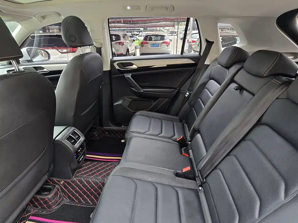Volkswagen Tayron 2020 330TSI 2WD Luxury Smart Edition фото 13