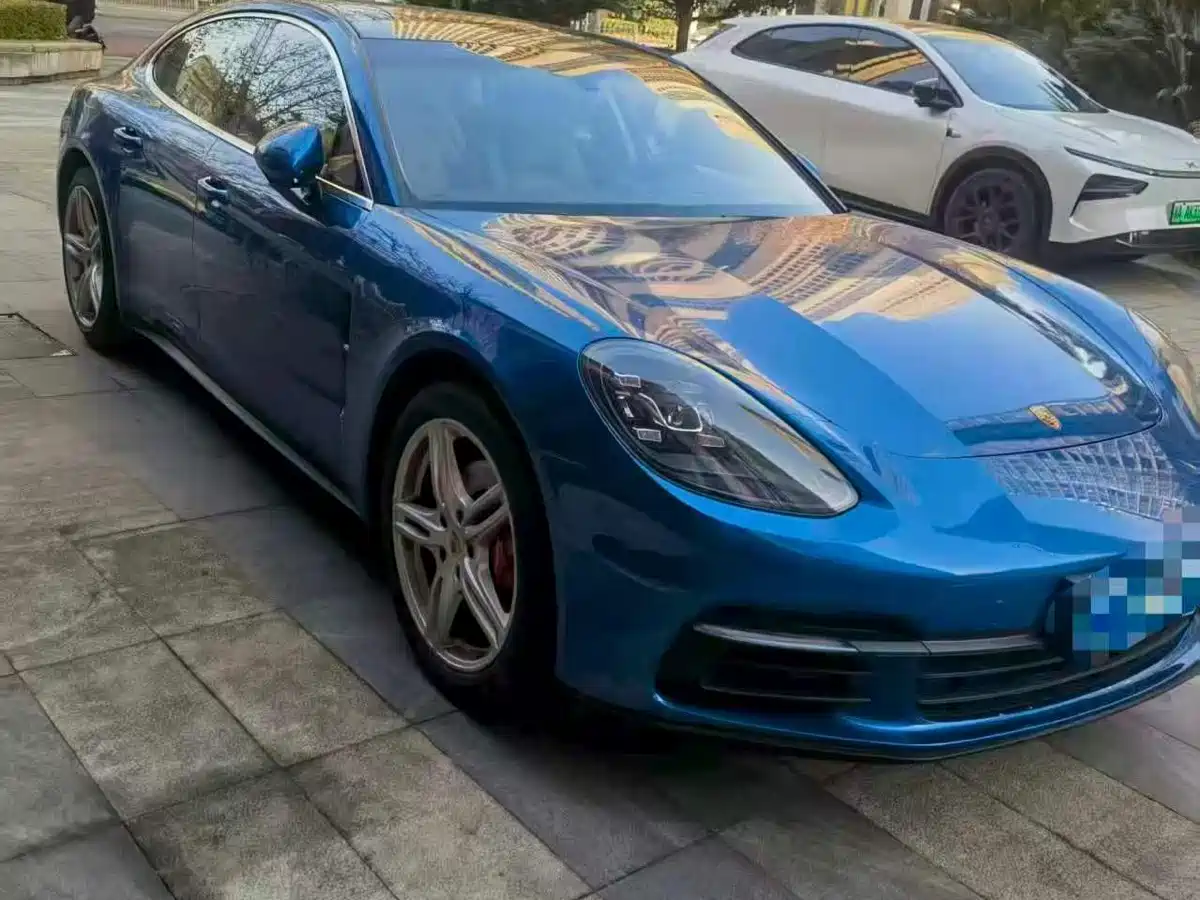 Porsche Panamera 2017 Panamera 3.0T фото 2