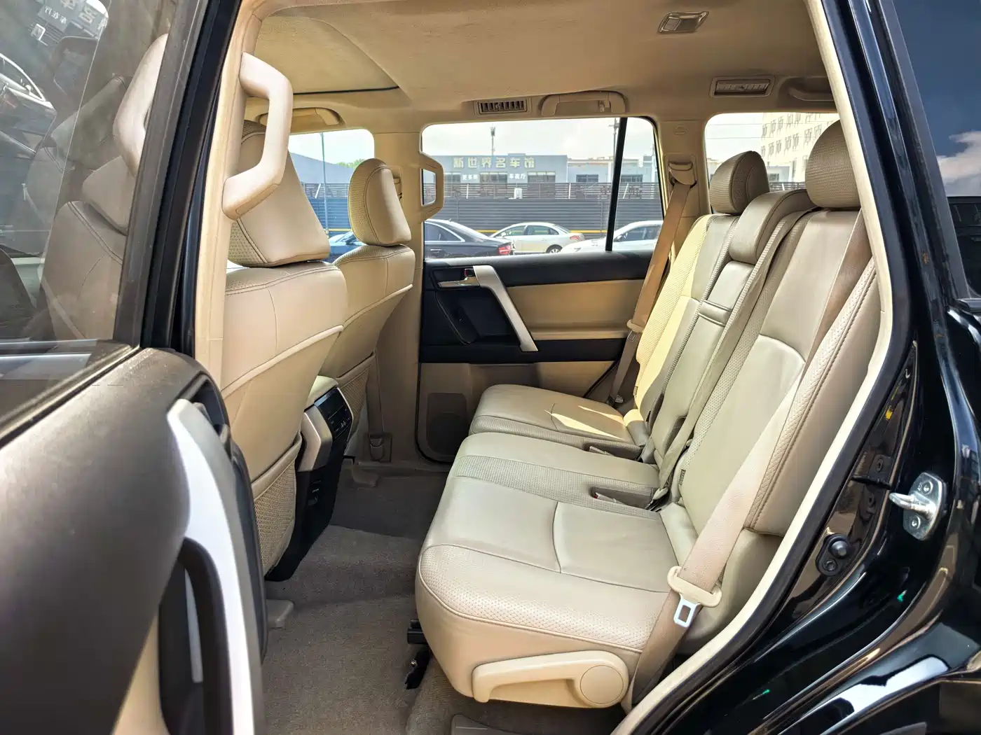 Toyota Prado 2010 4.0L Automatic TX-L фото 5
