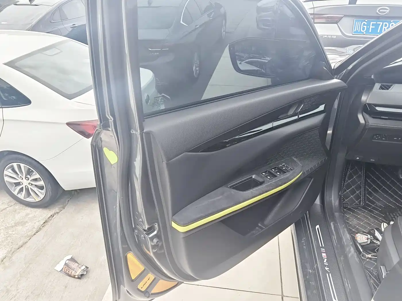 CHANGAN UNI-V