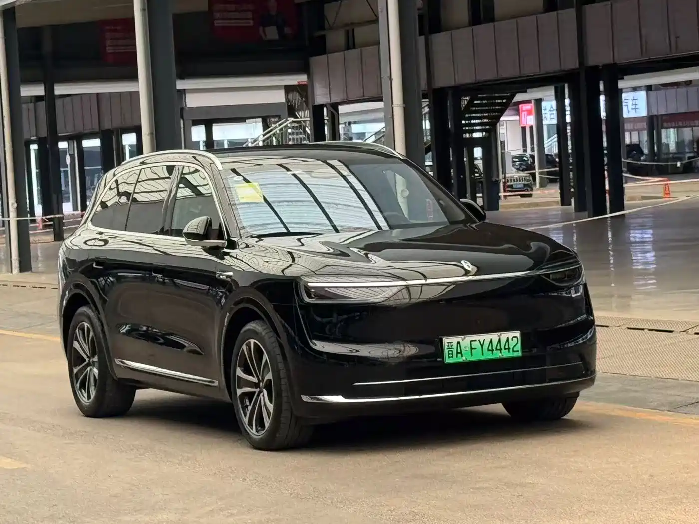 AITO Wenjie AITO M7 2026 Extended Range Pro+ AWD 5-seater фото 3