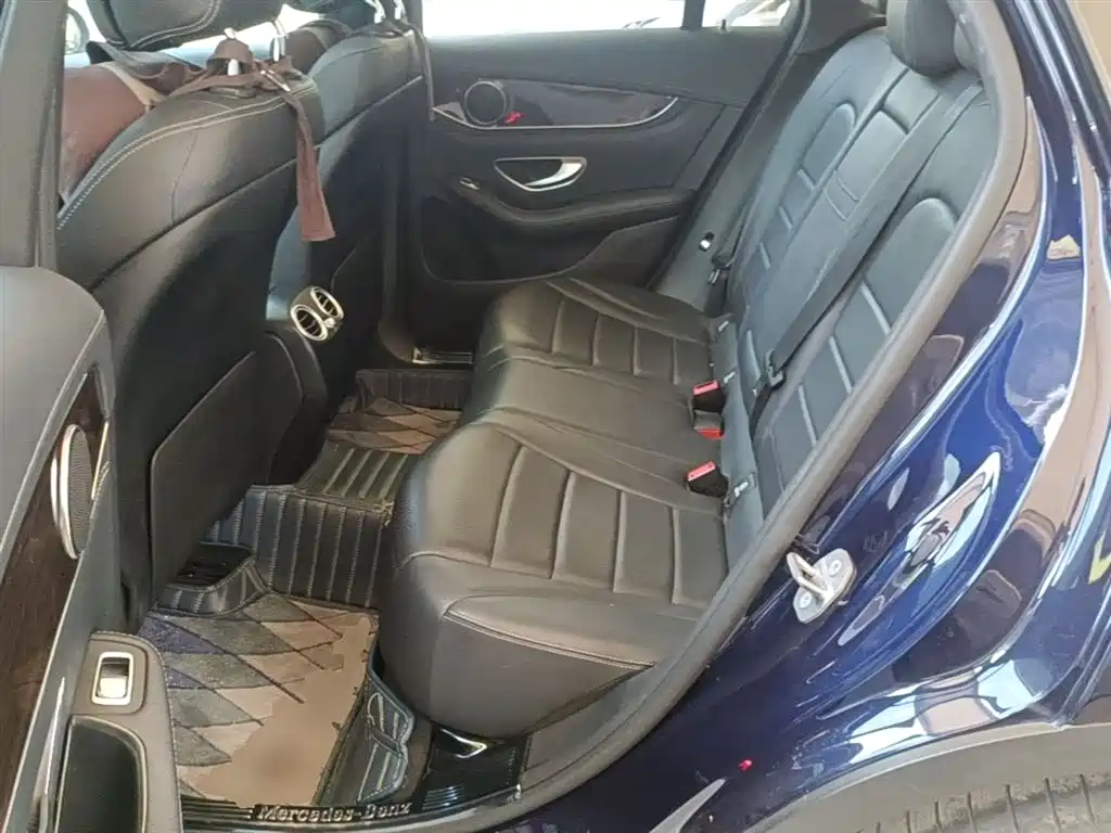 Mercedes-Benz GLC 2018 Facelift GLC 260 4MATIC Dynamic фото 17