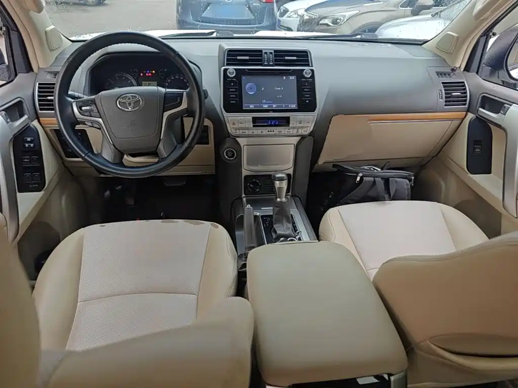 Toyota Prado 2018 3.5L Auto TX фото 10