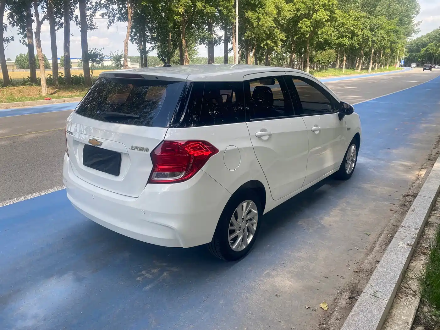 Chevrolet Lova RV 2018 1.5L Automatic Smart фото 5