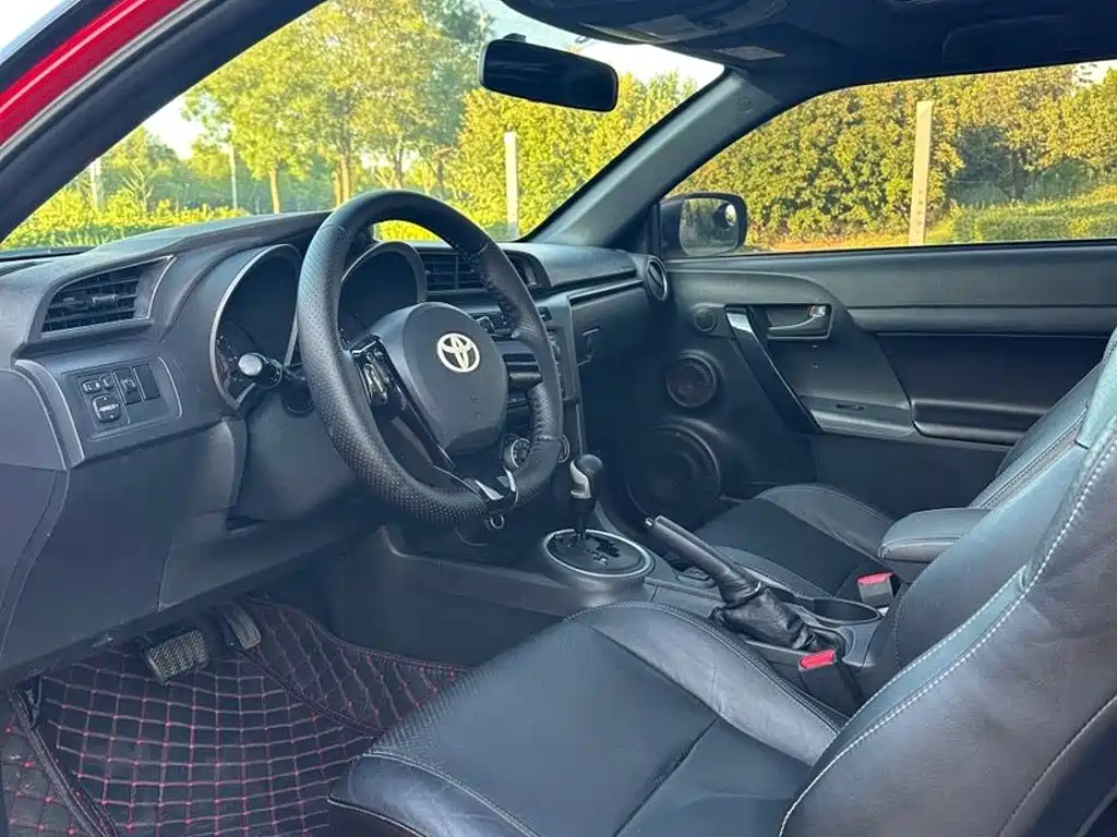 Toyota Zelos 2012 2011 2.5L Luxury Edition