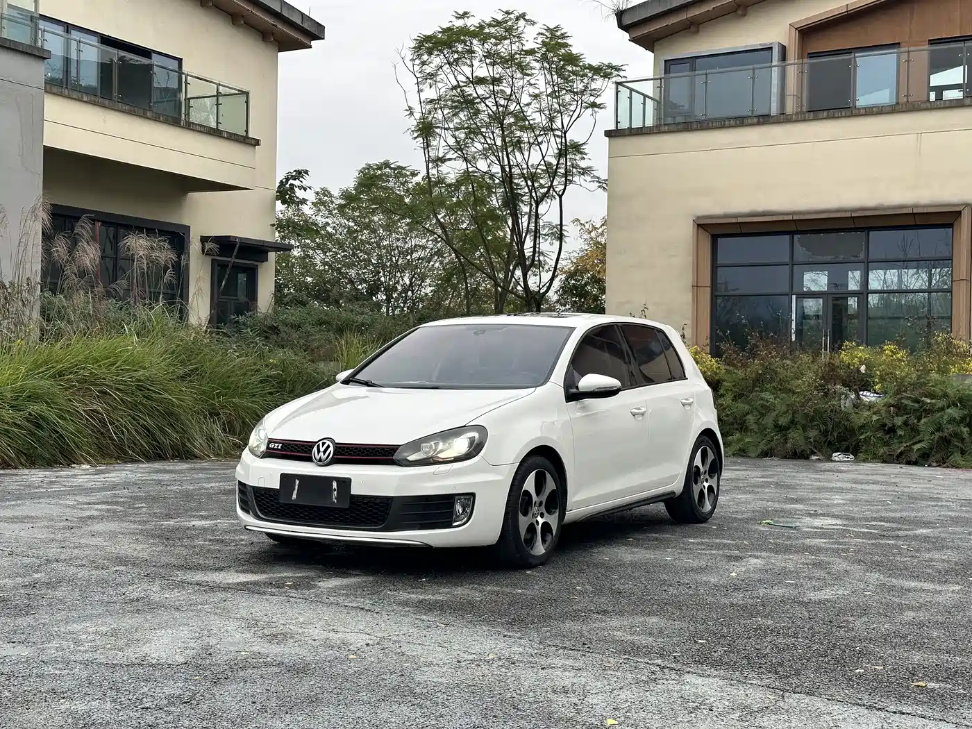 Volkswagen Golf GTI 2012 2.0TSI GTI фото 2