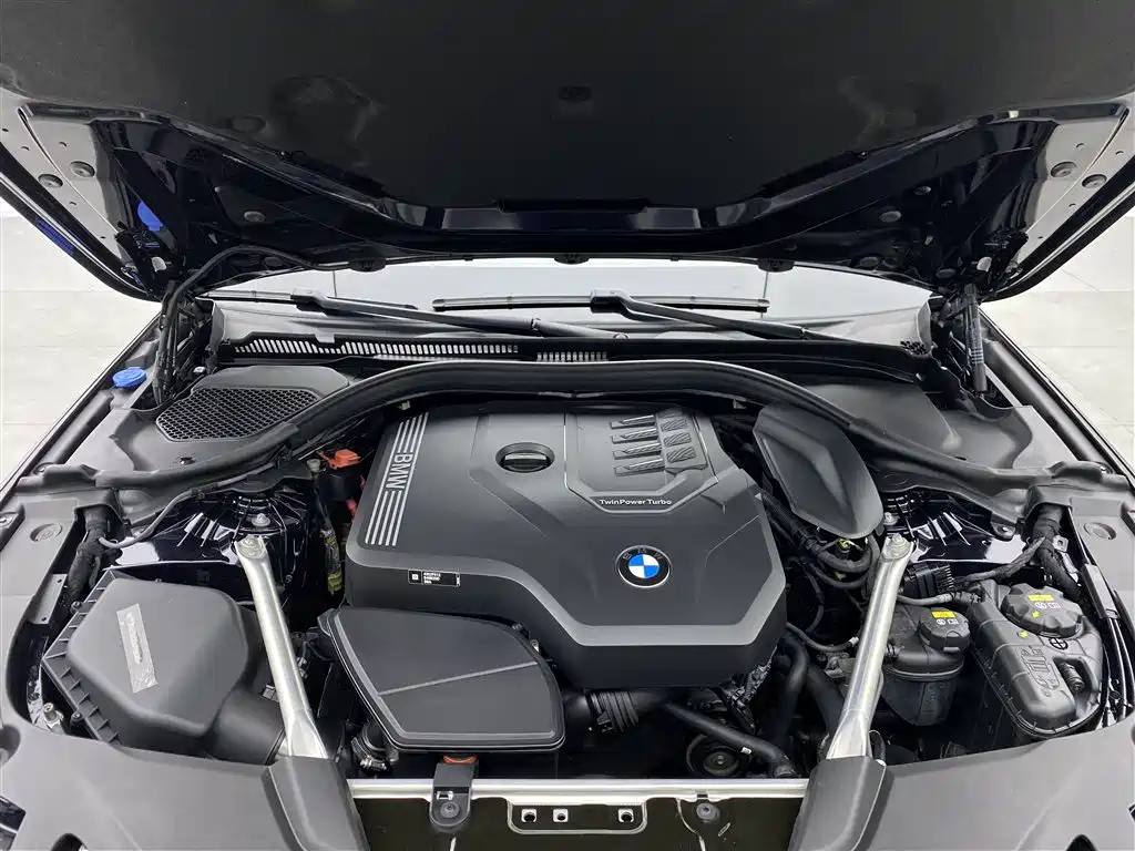 BMW 5 Series 2022 Facelift 530Li Leading M Sport Package фото 25