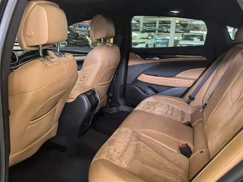 Buick LaCrosse 2018 Model 20T Luxury Edition фото 4
