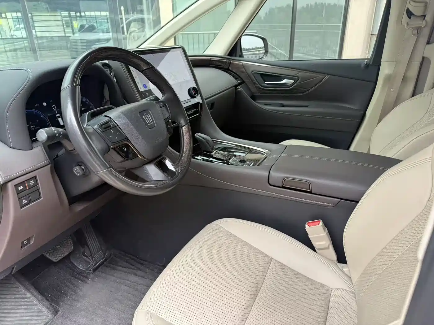 Toyota Vellfire 2024 Crown Hybrid 2.5L Executive Premium Edition фото 7