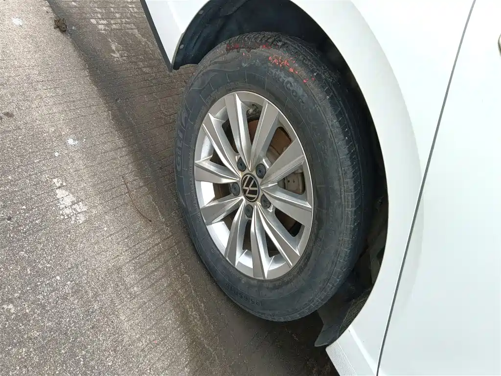 Volkswagen Lavida 2023 1.5L Auto Delight Edition фото 21