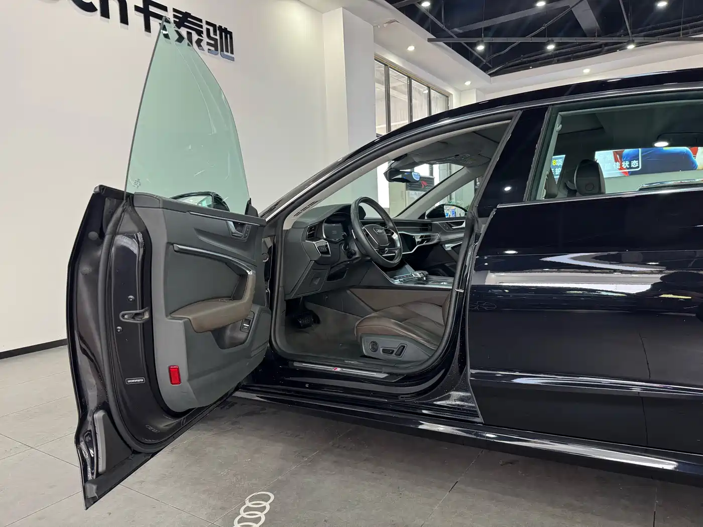 Audi A7L 2024 45TFSI S-line Dream Edition Crystal Package фото 11