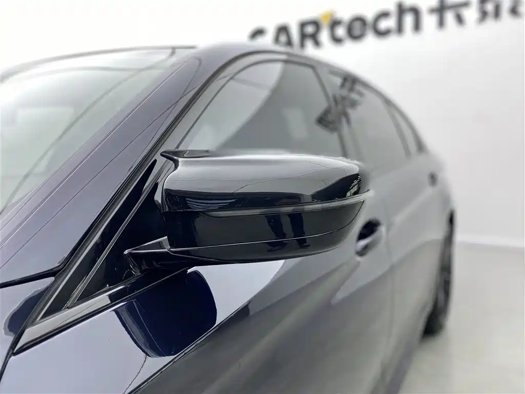 BMW 5 Series 2022 Facelift 530Li Leading M Sport Package фото 26