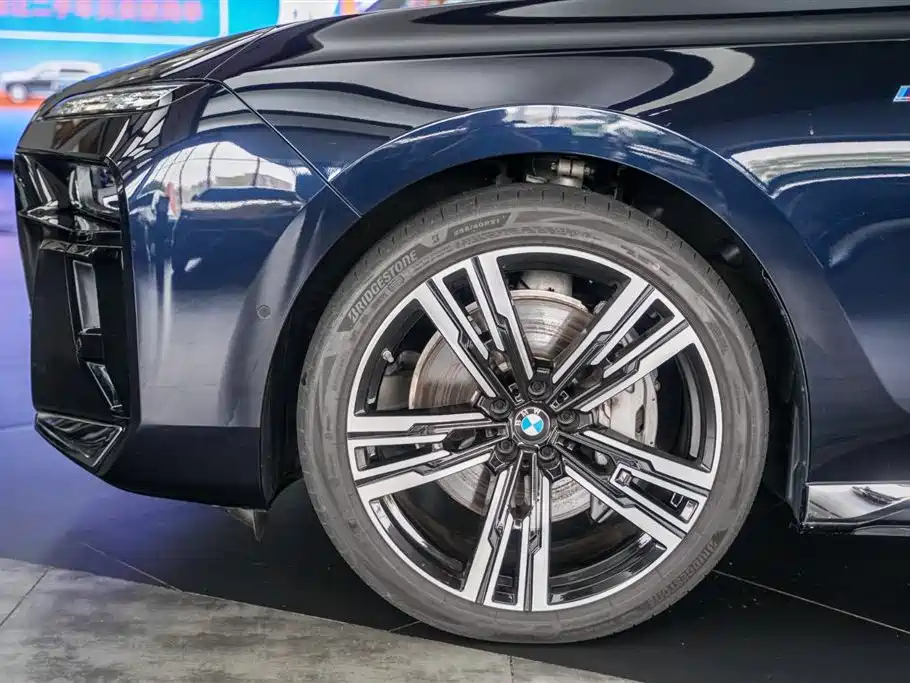 BMW 7 Series 2023 Model 740Li Premium Luxury Package фото 7