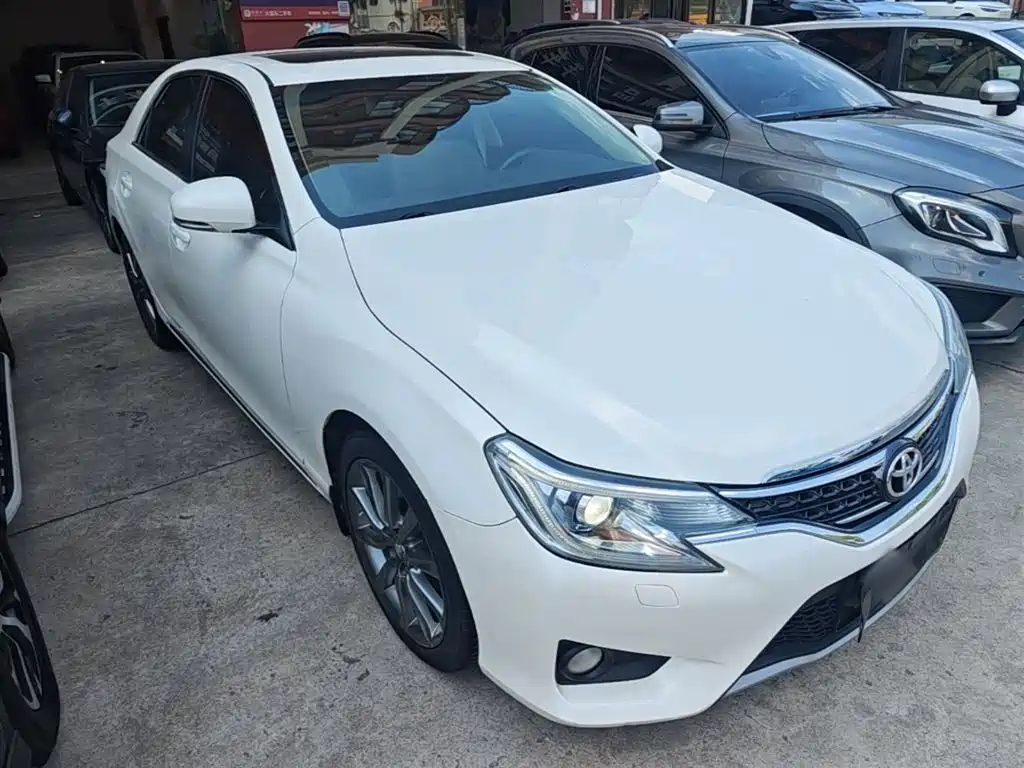 Toyota Reiz 2013 2.5V Premium Edition фото 4