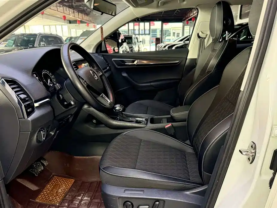 Škoda Karoq 2021 TSI280 Luxury Edition фото 17