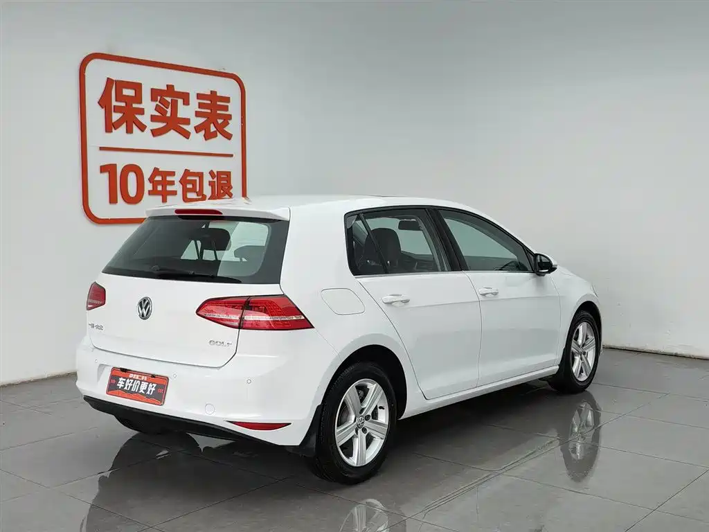 Volkswagen Golf 2015 1.6L Automatic Comfort фото 2