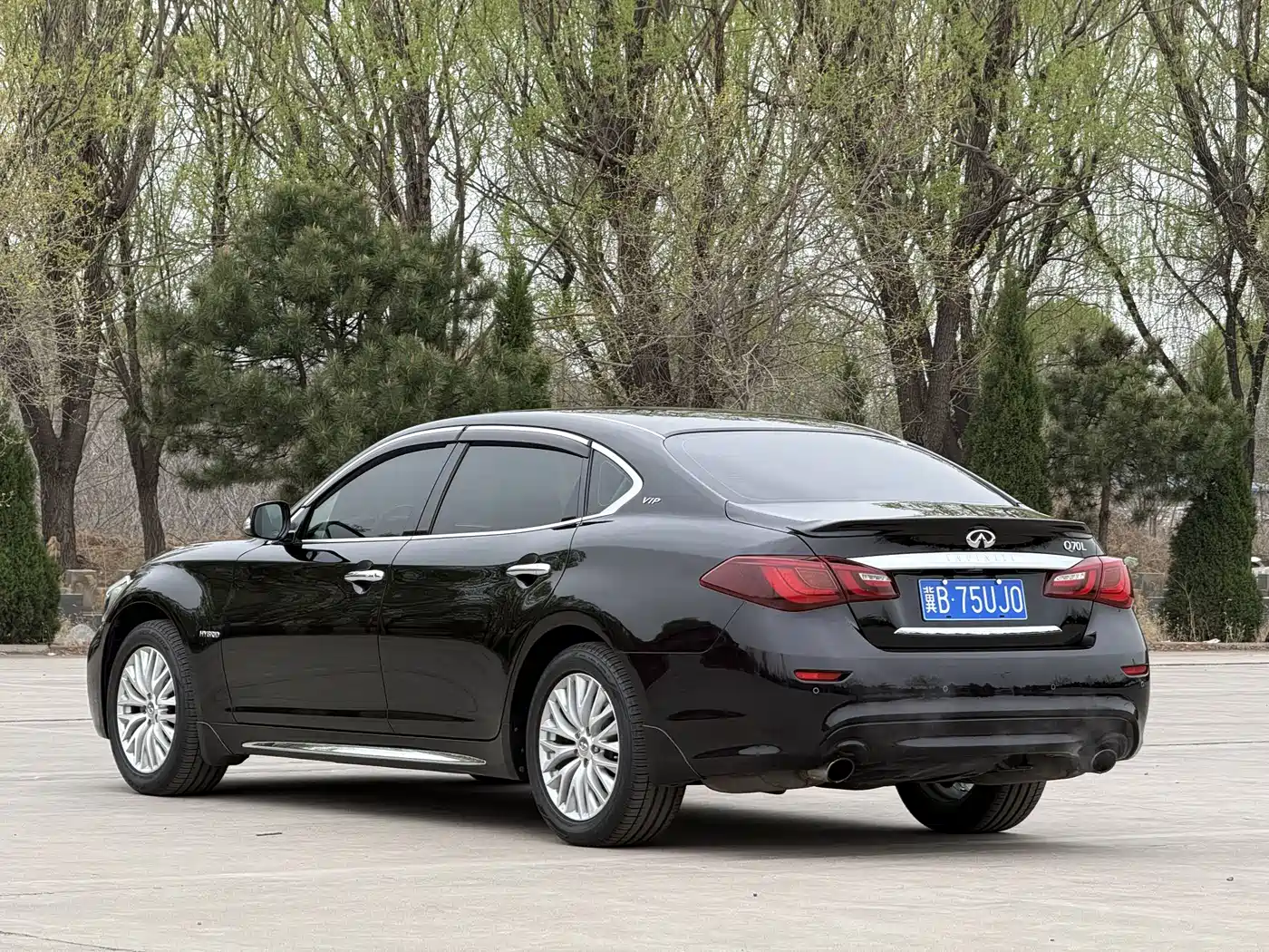 Infiniti Q70 2015 Q70L 3.5L Hybrid Premium фото 5