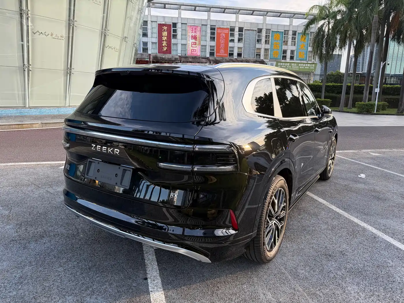 ZEEKR 8X 2026