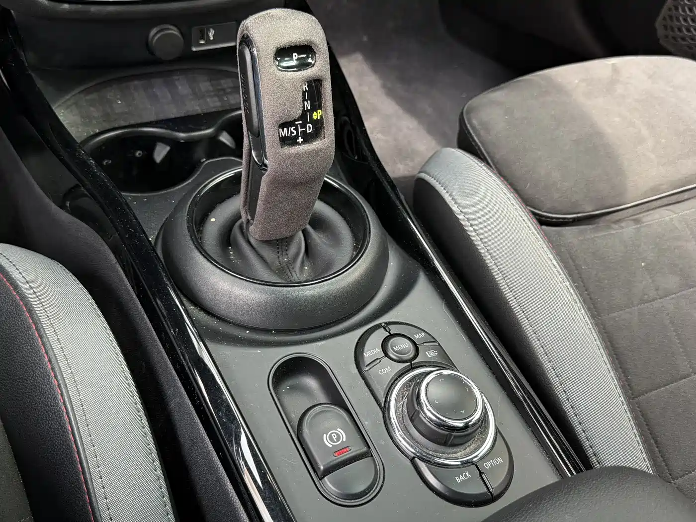 MINI JCW CLUBMAN 2022 2.0T JOHN COOPER WORKS ALL-IN фото 10