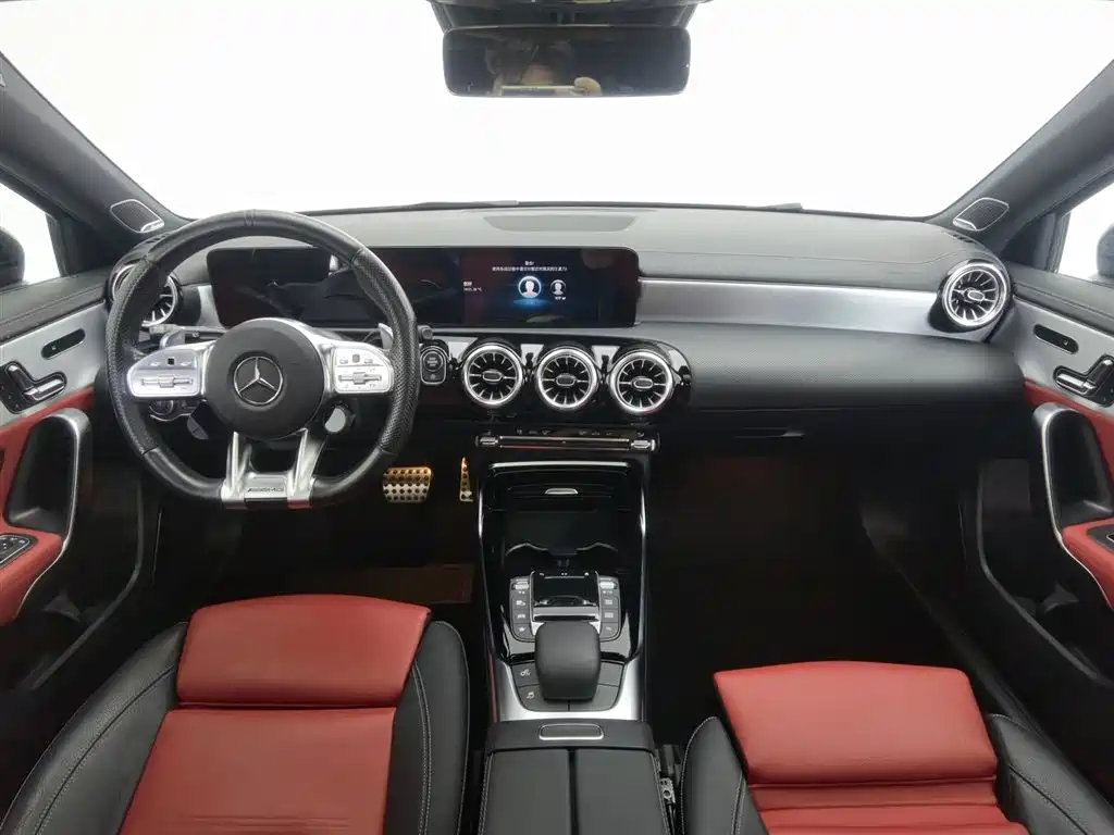 Mercedes-Benz A-Class AMG (Import) 2020 Facelift AMG A 35 4MATIC фото 5