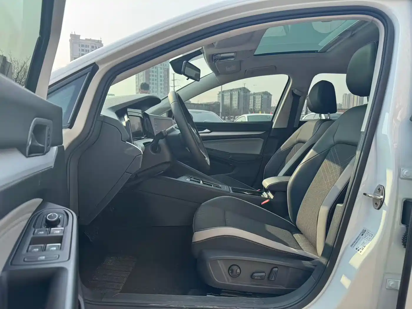 Volkswagen Golf 2021 280TSI DSG Pro фото 4
