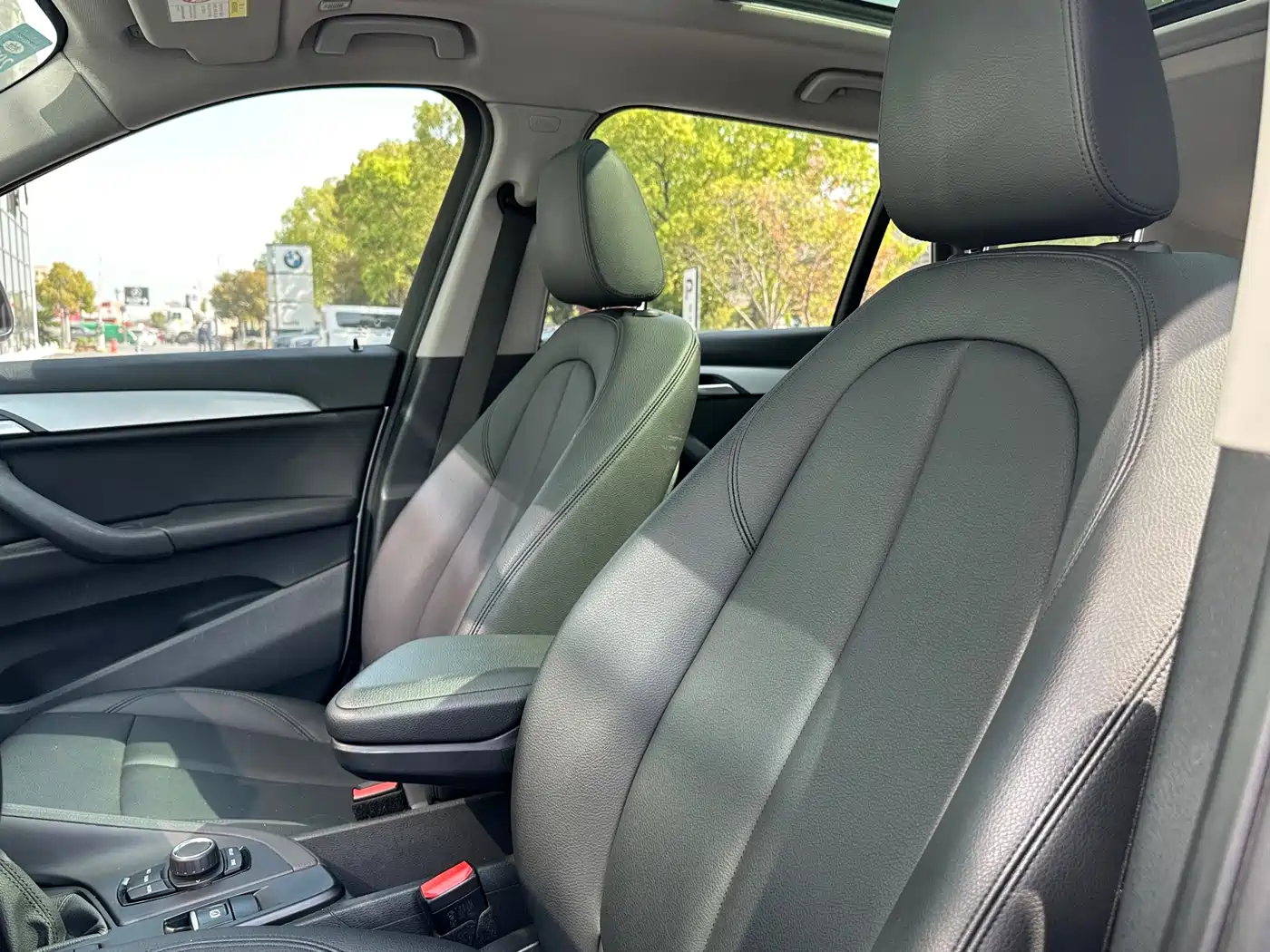 BMW X1 2019 sDrive18Li Fashion Model фото 11