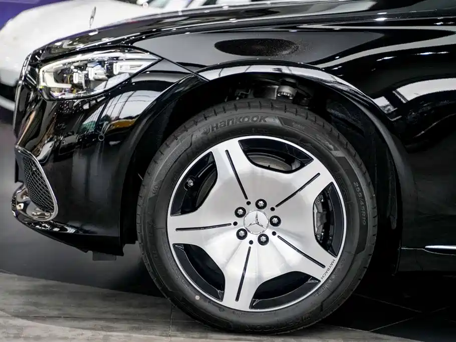 Mercedes-Benz Maybach S-Class 2025 Facelift S 480 4MATIC фото 7